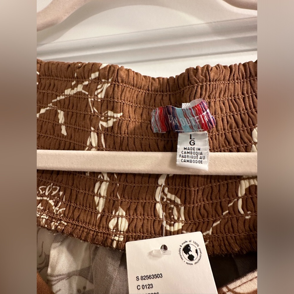 NWT Urban Outfitters Brown Patterned Flowy Cropped Pants Large - Picture 3 of 4
